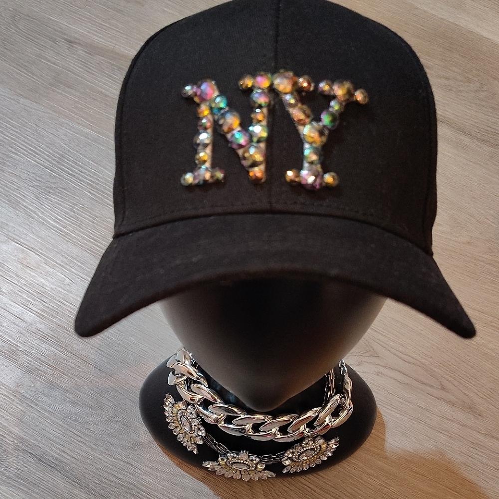 🆕NY Custom Lettered Black Cap with Rhinestone Designs - Picture 2 of 4